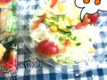 今日のお昼ご飯は、スーパーで買ったお寿司🍣と名前野菜サラダ🥗です(^^)